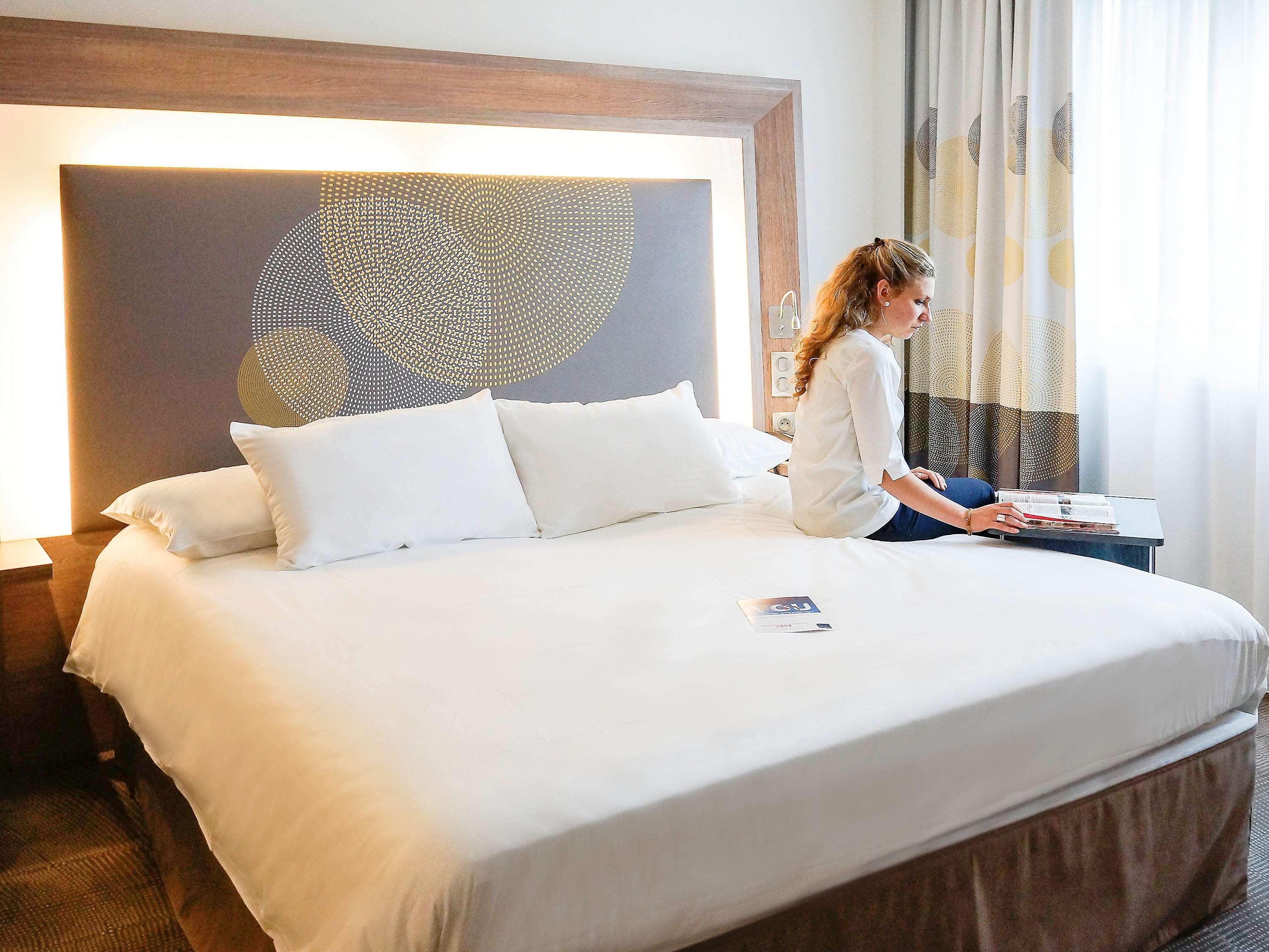 โนโวเทล ปารีส ซาแคล Hotel ซาเคลย์ ภายนอก รูปภาพ